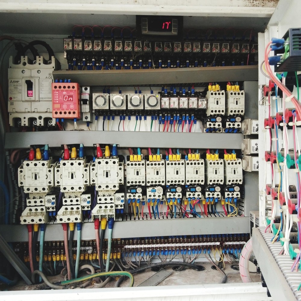 Circuit Breaker Installation and Repair